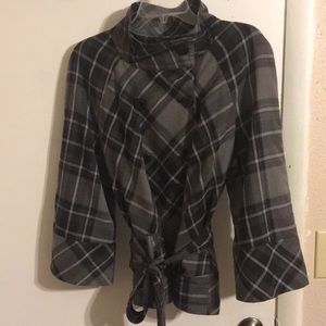 Black and grey plaid cropped jacket